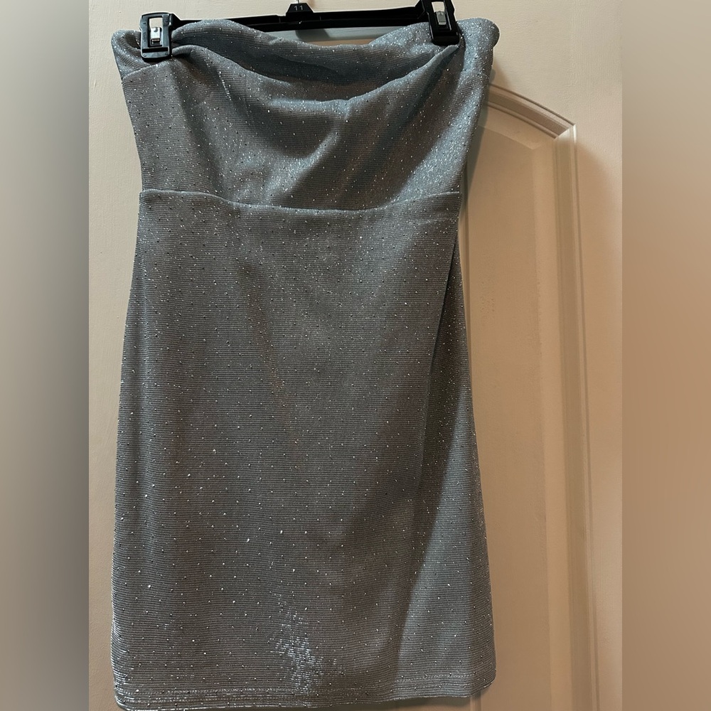 Lena Strapless Gray Dress with Subtle Sparkle